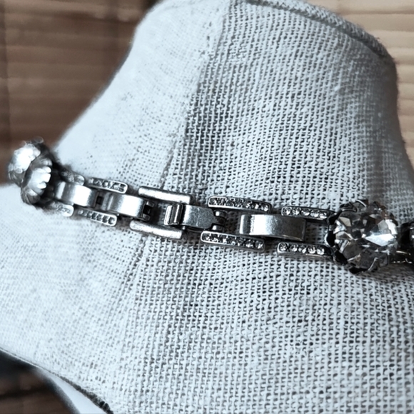 Stella and Dot Pewter Tone Silver Reproduction Faceted Crystal Clear Necklace - Picture 5 of 14